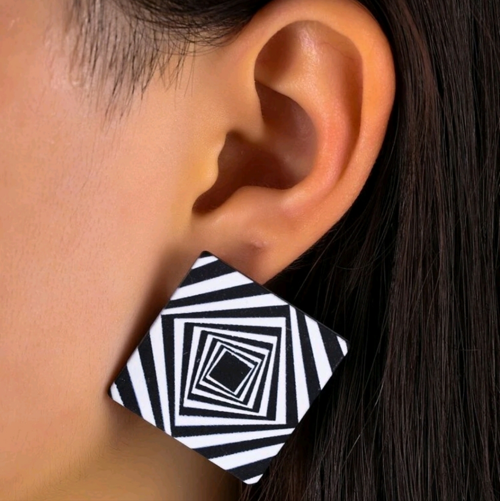 Hypnotizing Earrings